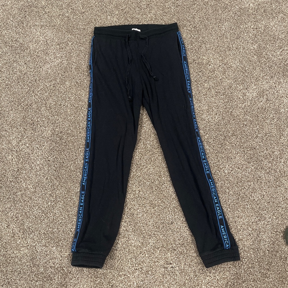American Eagle joggers